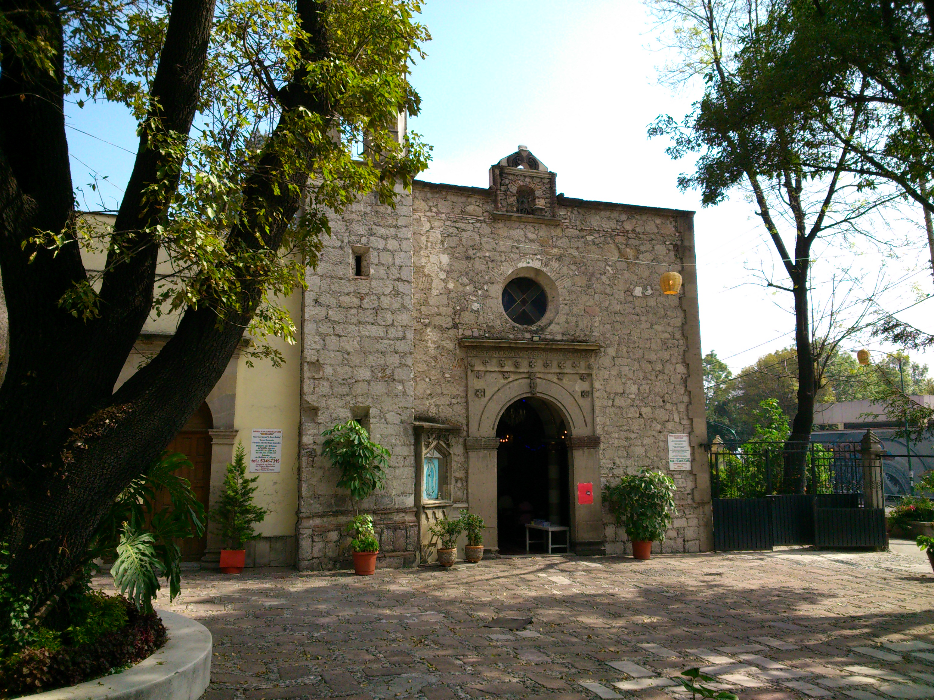 Parroquia de San Salvador de las Flores “Xochimancas”