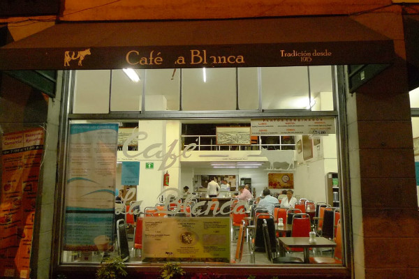 Archivo:Cafe La Blanca.jpg