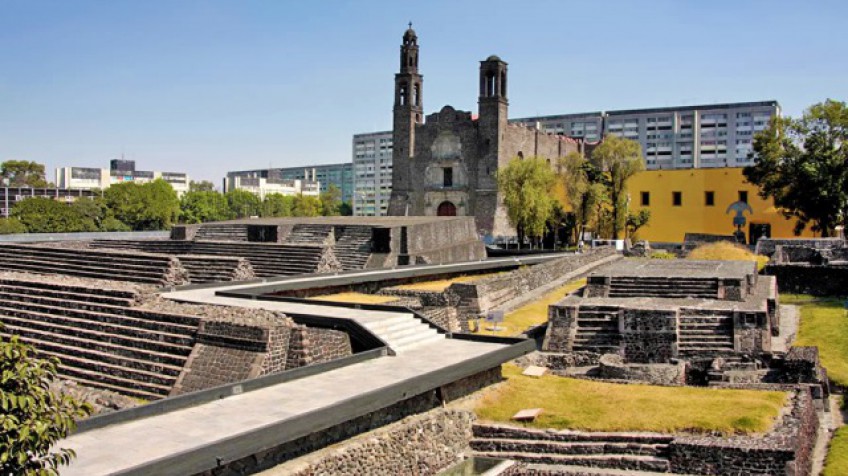 Plaza de las Tres Culturas.jpg