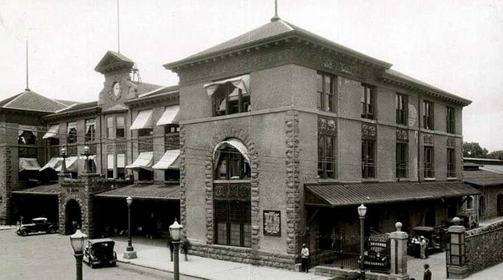 Archivo:Estación Colonia 3.jpg