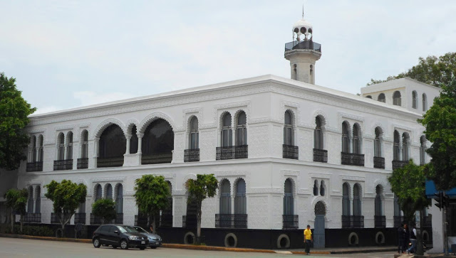 Archivo:Casa Serralde - Acosta.jpg