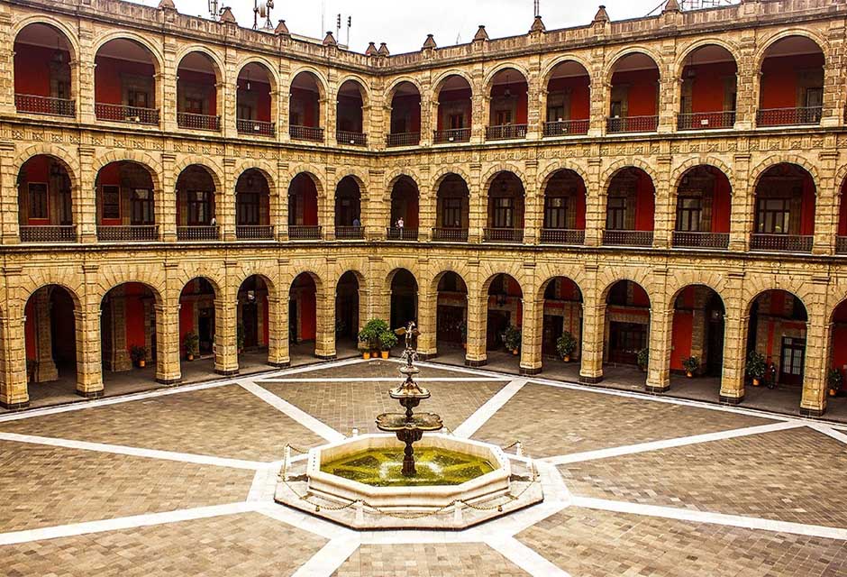 Antiguo Colegio de San Ildefonso