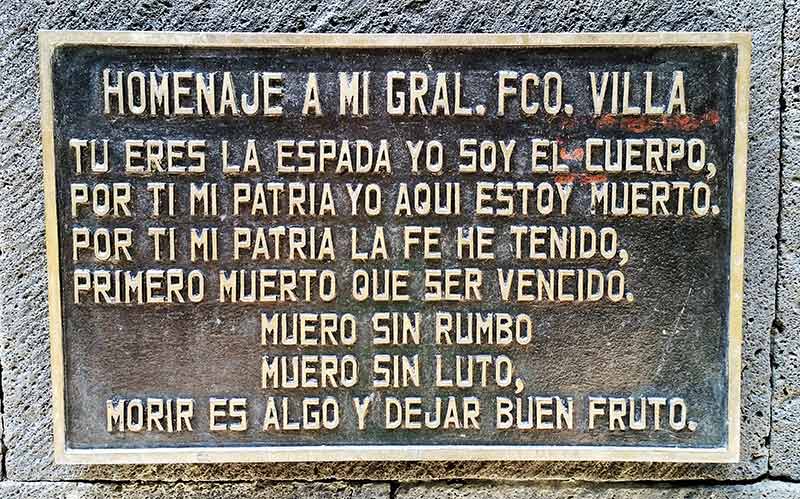 Archivo:Placa del Monumento.jpg