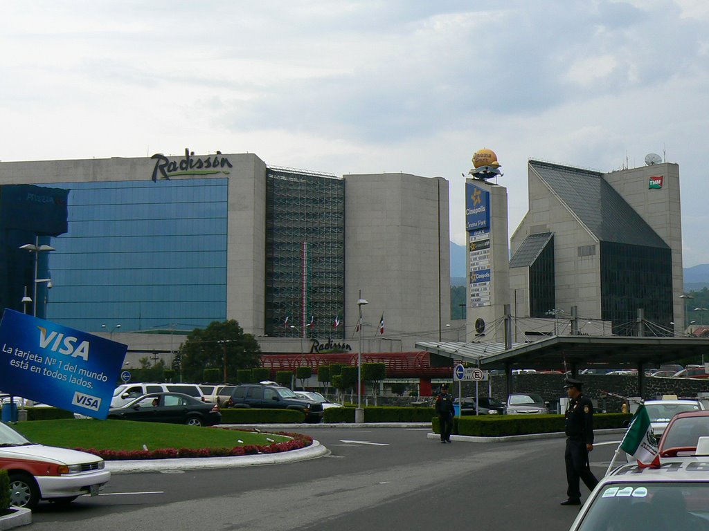 Cinepolis VIP peris.jpg