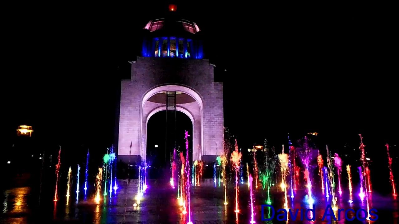 Fuente del Monumento a la Revolución