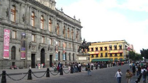 Archivo:Plaza Tolsa.jpg