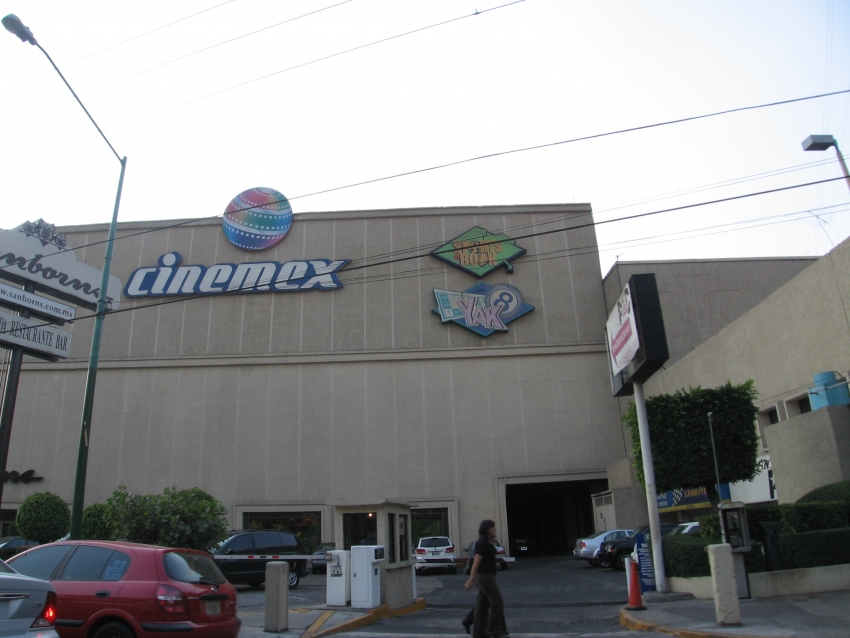 Polanco Cinemex.jpg