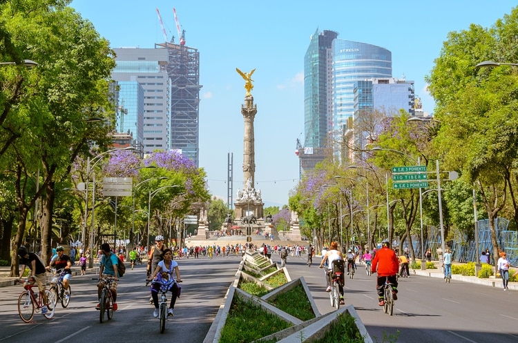 Archivo:Avenida Paseo de la Reforma .jpg