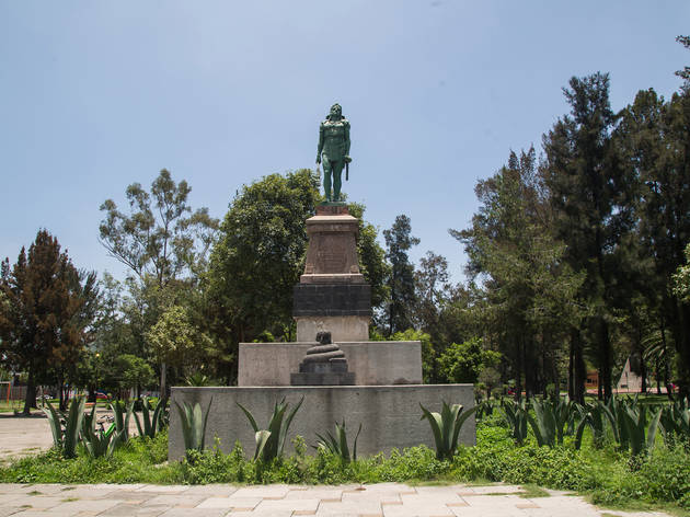 Archivo:Monumento a los Indios Verdes.jpg