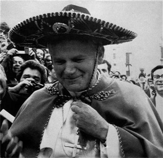 Archivo:Papa 1990 1.jpg