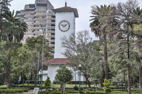 Archivo:Torre del Reloj .jpg