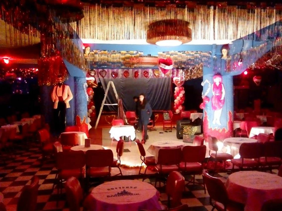 Barba Azul Bar Principal.jpg