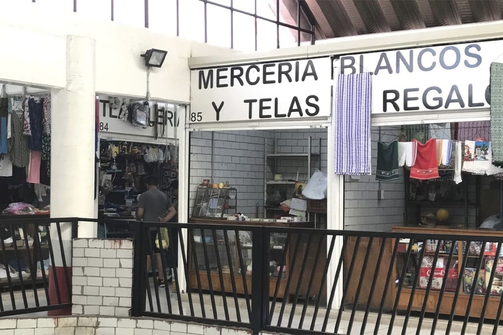 Mercado Paulino Navarro Principal Interior.jpg