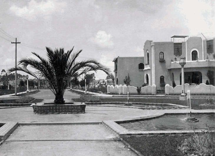 Archivo:Glorieta Iztaccihuatl.jpg