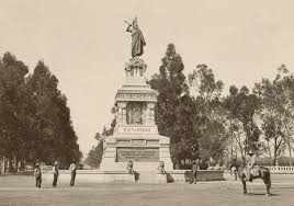 Monumento a Cuauhtémoc ( Foto Antigua).jpg