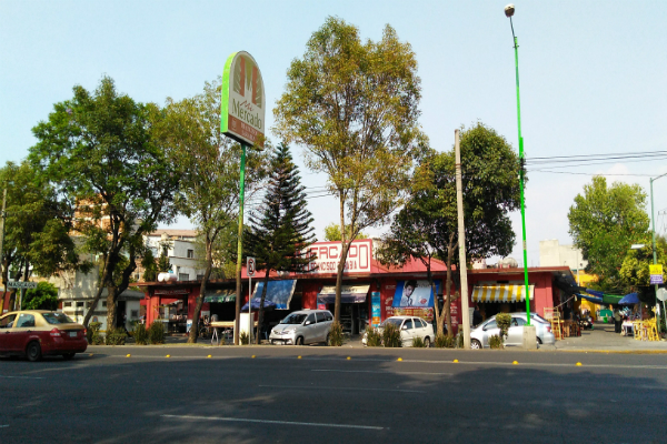Mercado Francisco Sarabia Ex-Hipódromo Peralvillo.jpg
