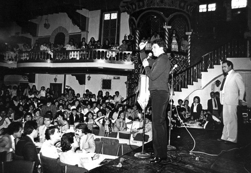 Archivo:Juan Gabriel Patio.jpg