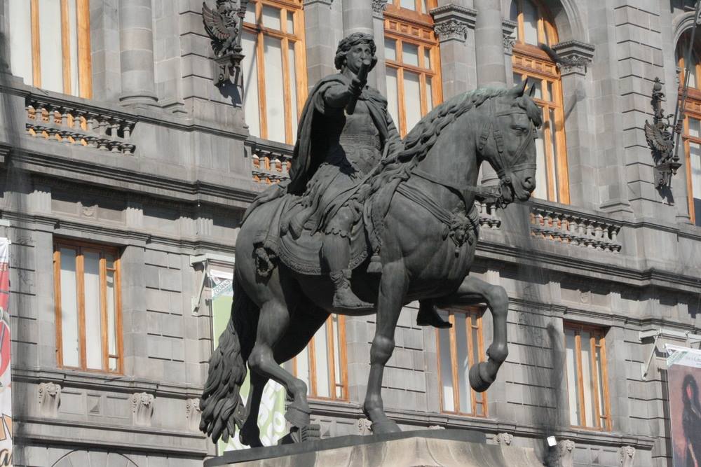 Estatua Ecuestre de Carlos IV.jpg