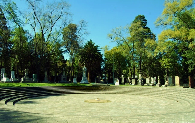 Panteón Civil de Dolores