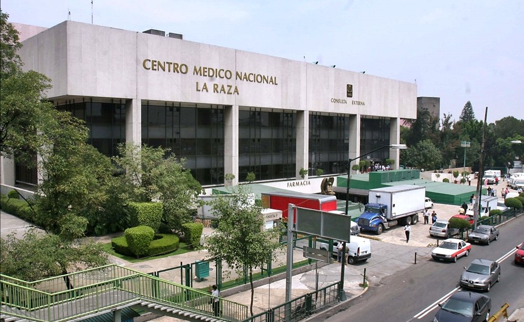 010centro medico la raza.jpg