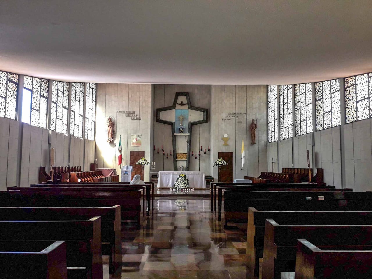 Iglesia Del Convento De Las Hermanas Oblatas