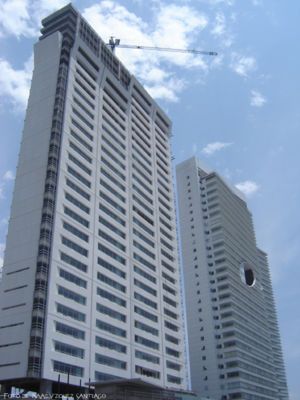 Archivo:Edificio H2O Condominios.jpg