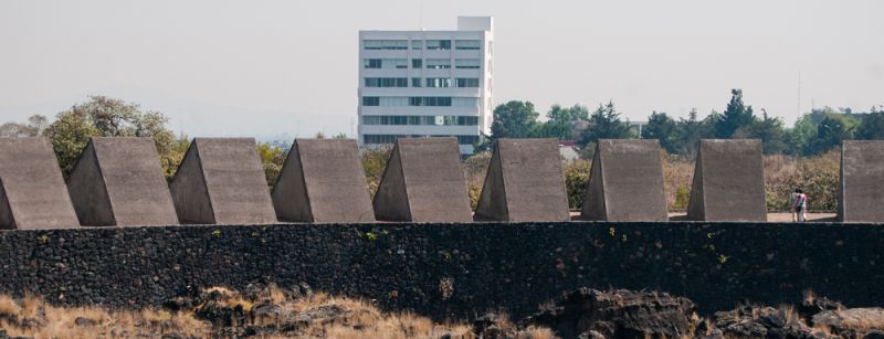 Archivo:Espacio Escultórico. Edificio H.jpg