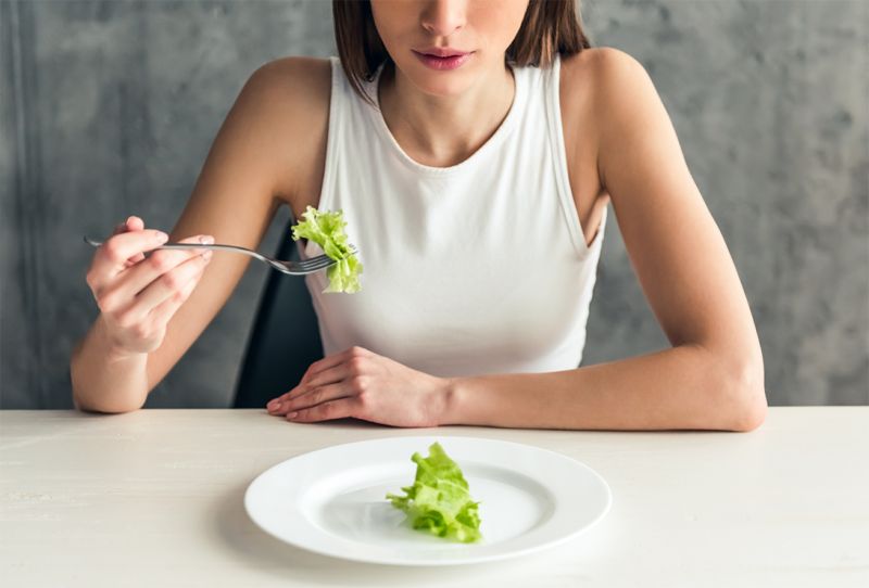 Archivo:Eating-disorder.jpg