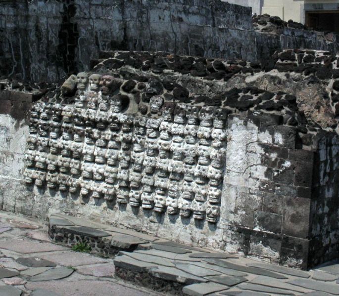 Archivo:Tzompantli.jpg
