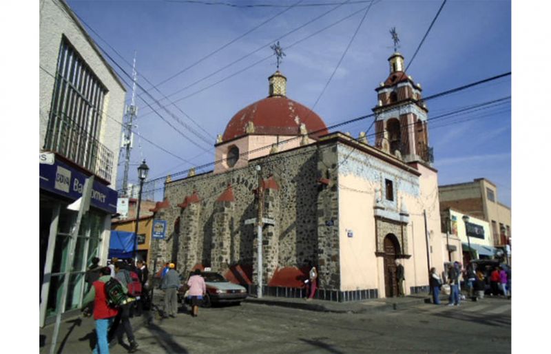 Archivo:Capilla de El Rosario.jpg