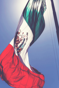 Bandera ondeando.png