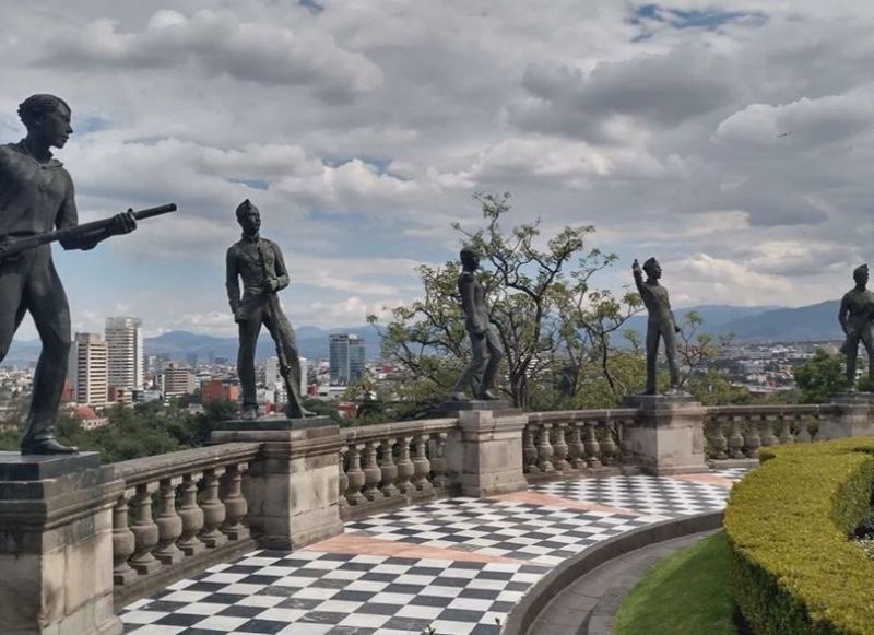 Archivo:Castillo Chapultepec Tomar Fotos.jpg