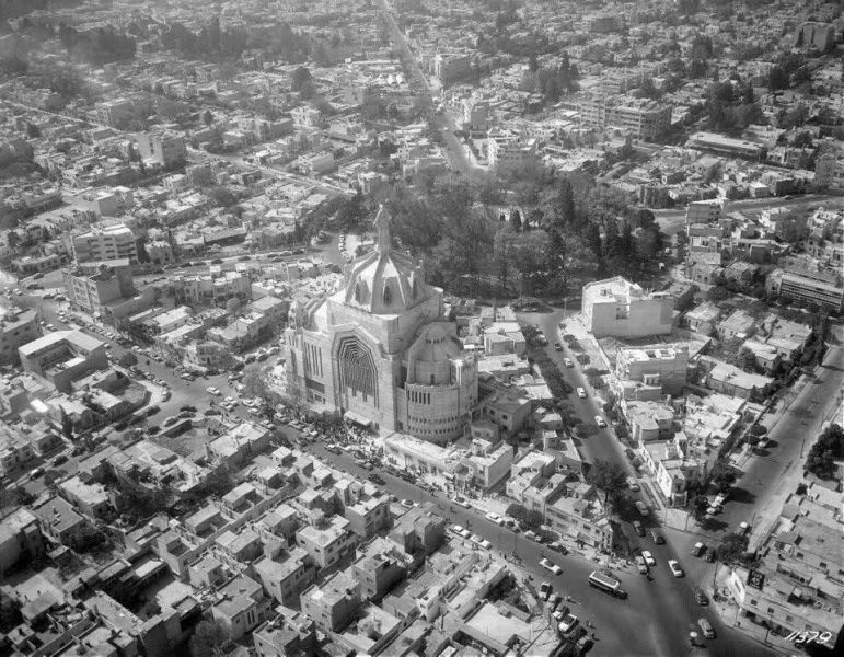 Archivo:Glorieta Mariscal Sucre.jpg