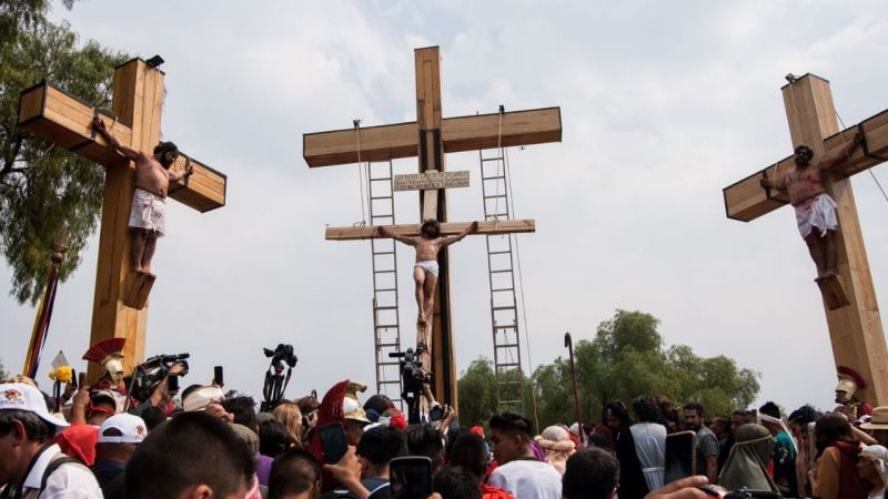 Archivo:Viacrucis.jpg