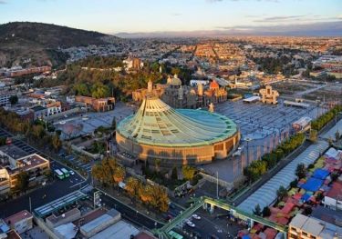 Basílica de Guadalupe.jpeg