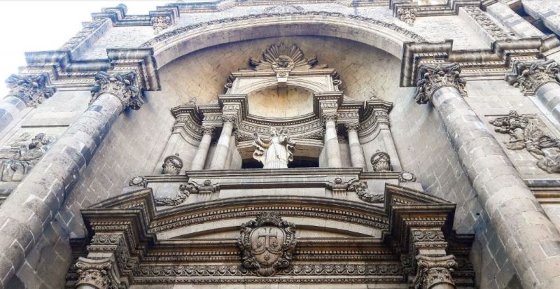 Archivo:Parroquia La Sabatina, Fachada.jpg