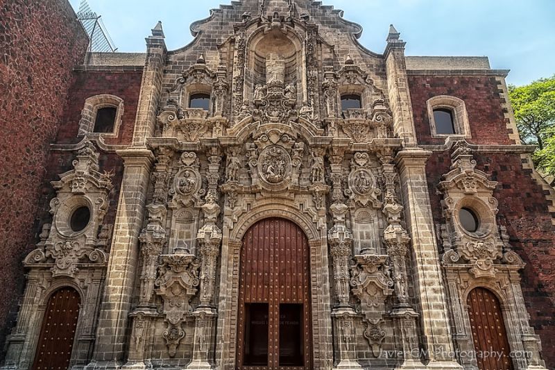 Archivo:Biblioteca Restaurada.jpg