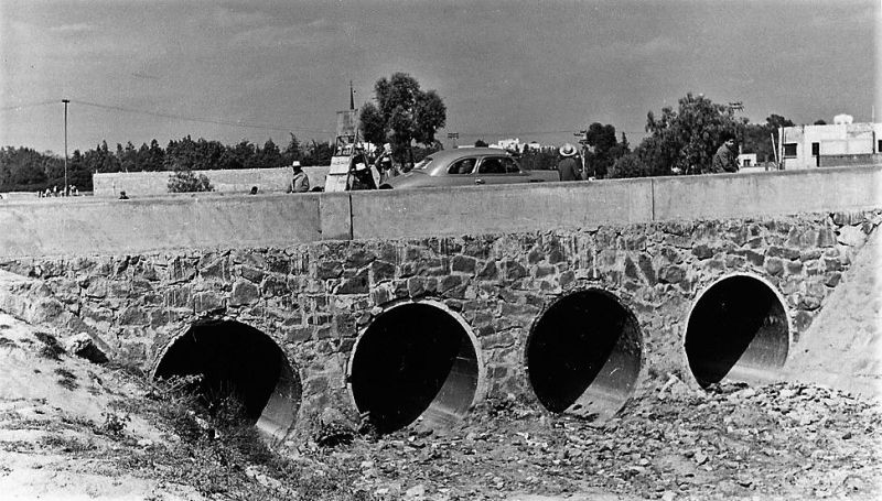 Archivo:Río Churubusco.jpeg