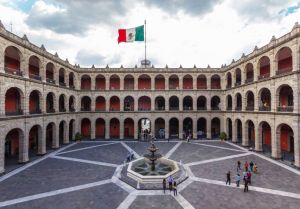 Patio central del Palacio Nacional