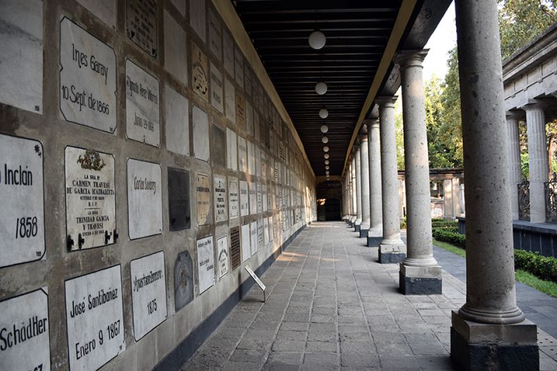 Archivo:Museo-panteon-san-fernando.jpg