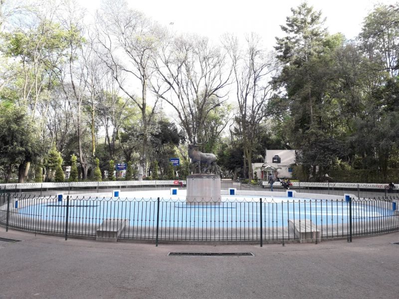 Archivo:Fuente 1.jpg
