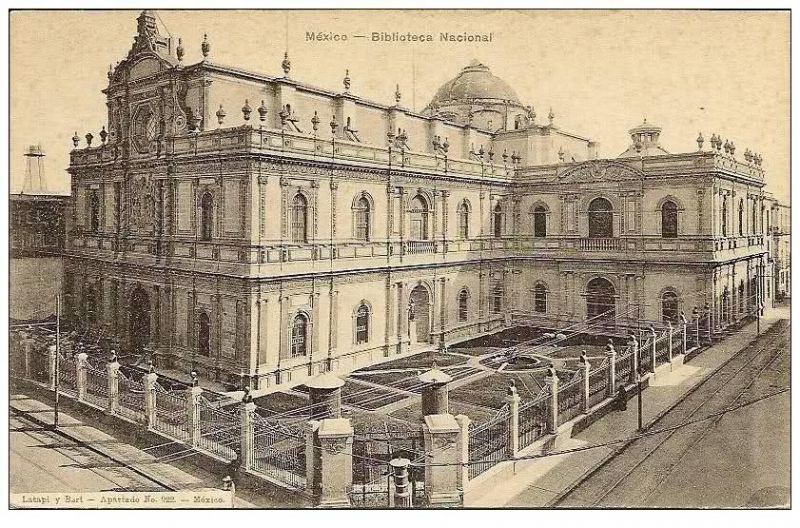 Archivo:Convento-y-templo-de-san-agustin-bicitando-ciudad-de-mexico.jpg