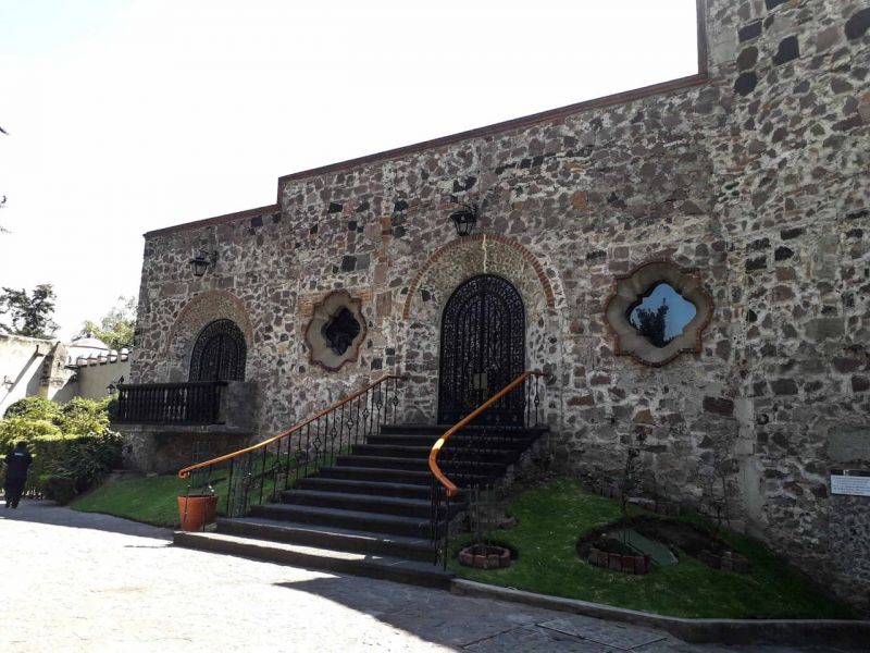 Archivo:Dolores Olmedo 01.jpg