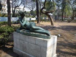 Mujer Desnuda Reclinada.jpg