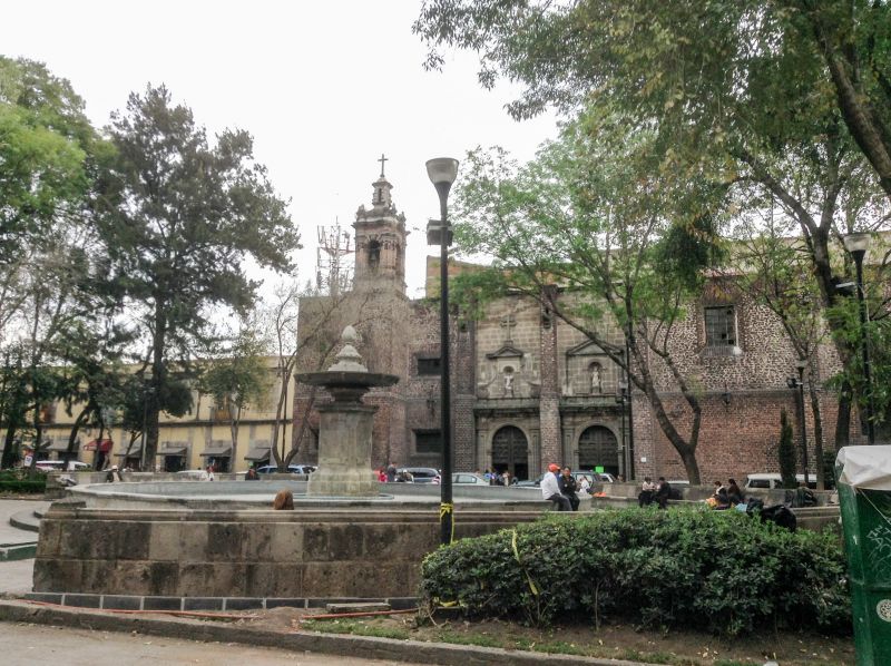 Archivo:Plaza-loreto-bicitando-ciudad-de-mexico-city.jpg