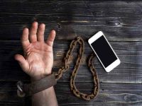 Phone-addiction.jpg