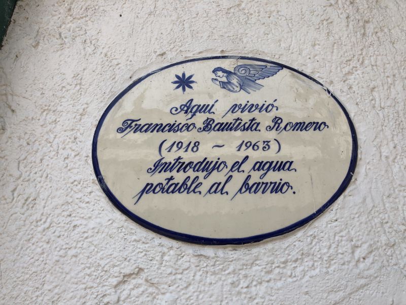 Archivo:Placa Bautista R.jpg