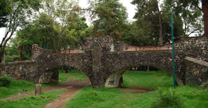 Puentes del antiguo Río Magdalena en la Colonia Chimalistac.