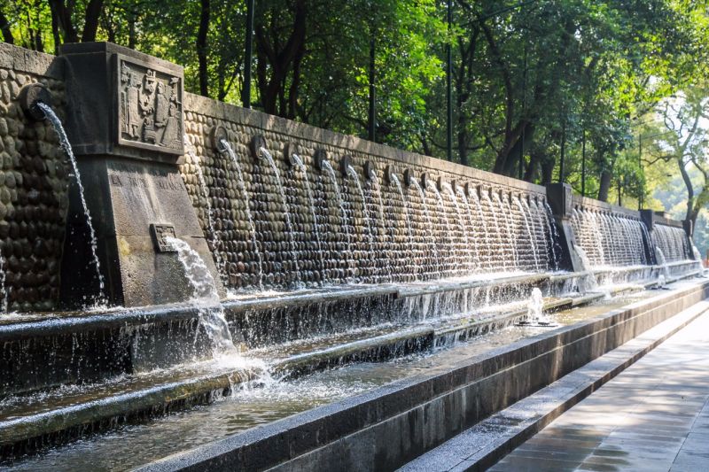 Archivo:Fuente Nezahualcóyotl.jpg