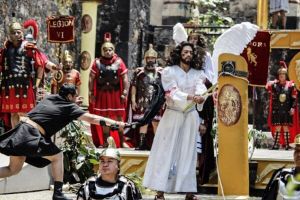 Via Crucis 3.jpg
